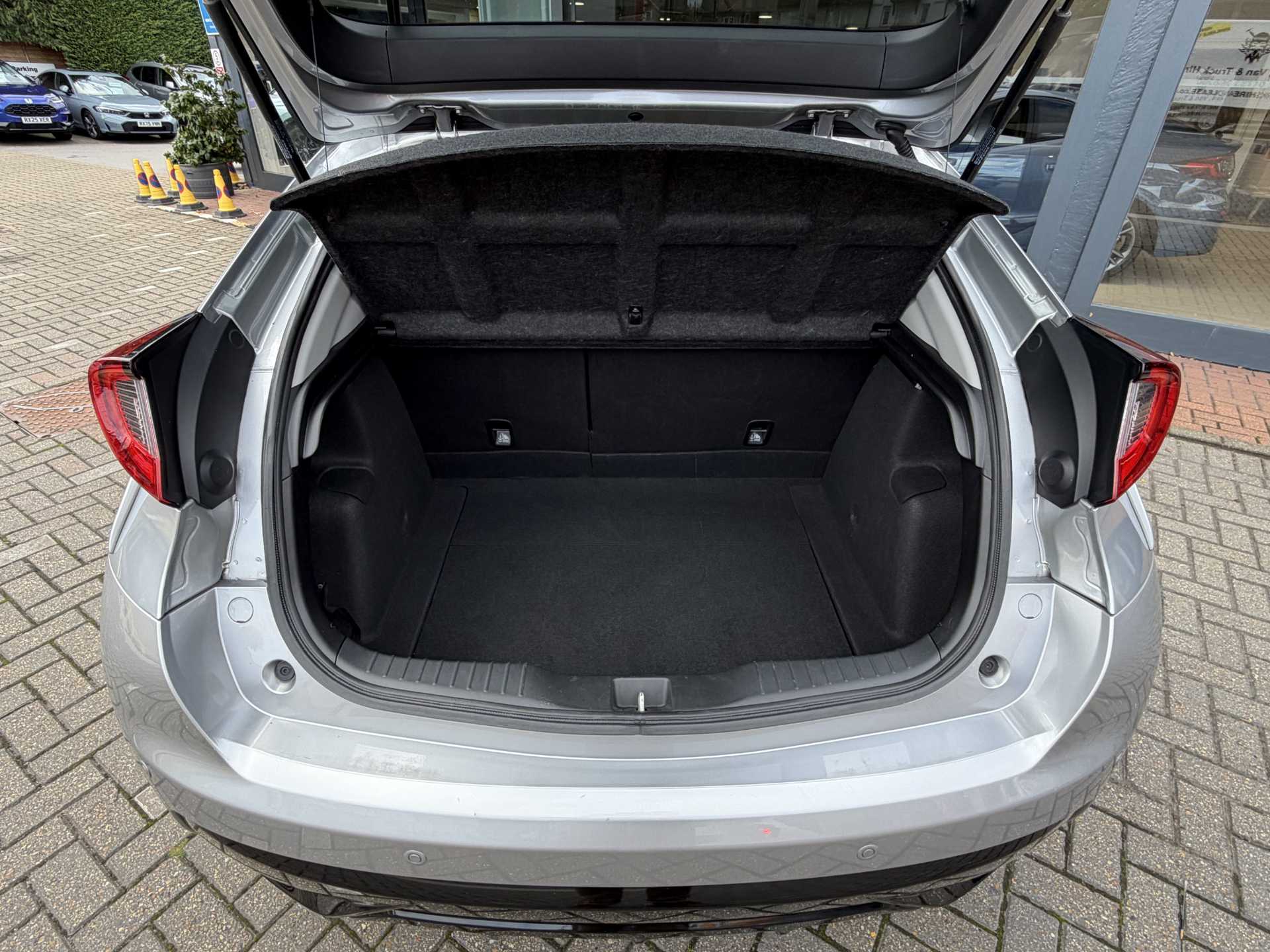 Honda Civic 1.8 i-VTEC SR 5dr Auto [DASP] - Image 13