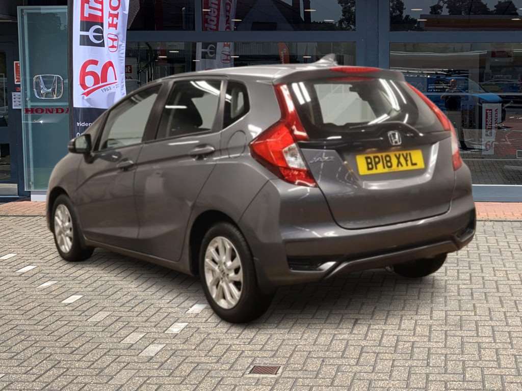 Honda Jazz 1.3 i-VTEC SE 5dr - Image 3