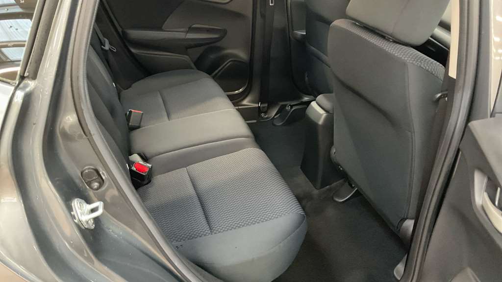 Honda Jazz 1.3 i-VTEC SE 5dr - Image 8