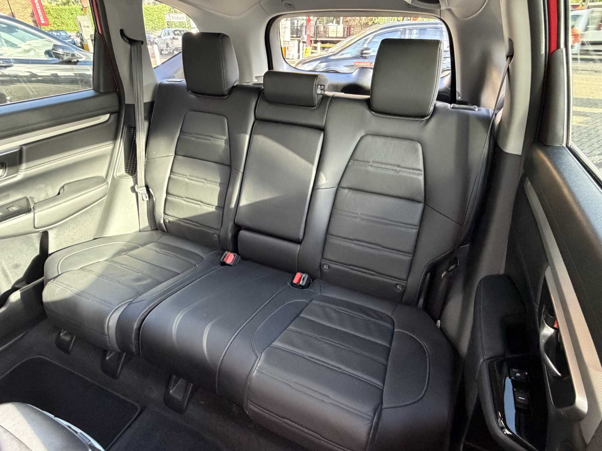 Honda CR-V 2.0 i-MMD Hybrid EX 5dr eCVT - Image 8