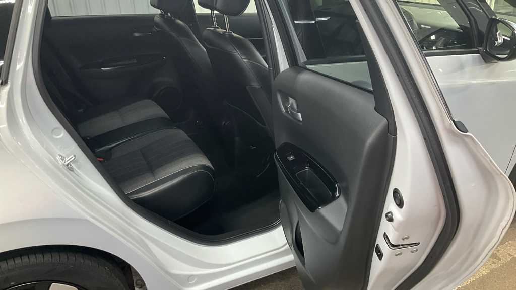 Honda JAZZ 1.5 i-MMD Hybrid EX 5dr eCVT - Image 8