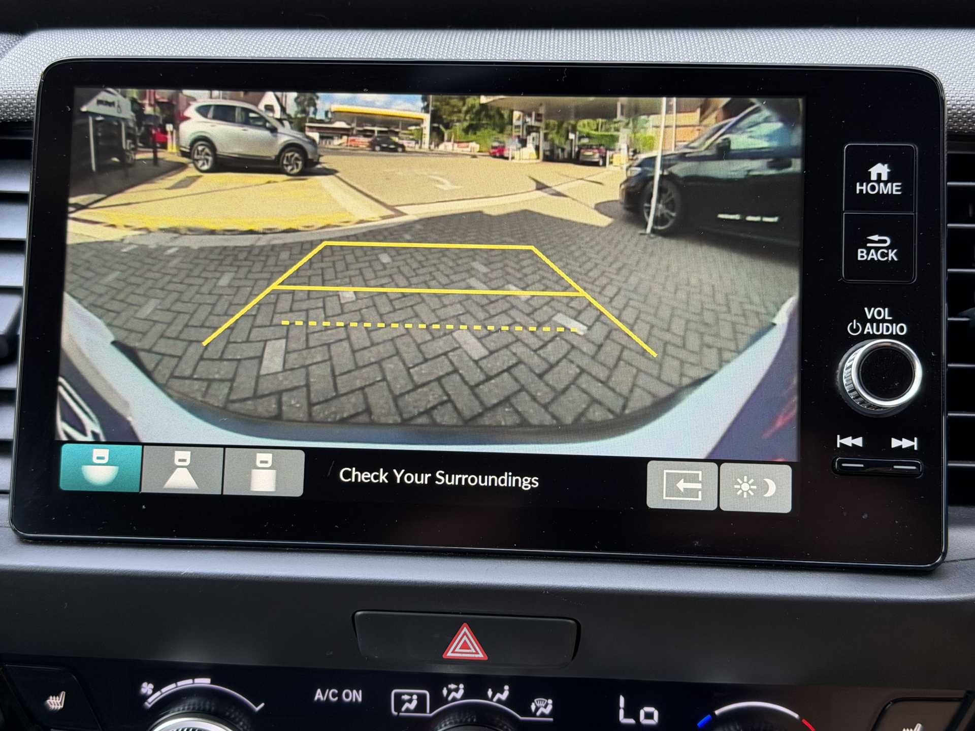Honda Jazz 1.5 i-MMD Hybrid Crosstar EX 5dr eCVT - Image 14