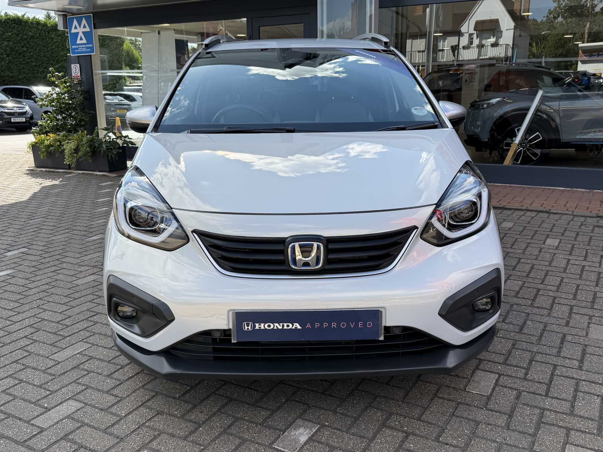 Honda Jazz 1.5 i-MMD Hybrid Crosstar EX 5dr eCVT — image 6