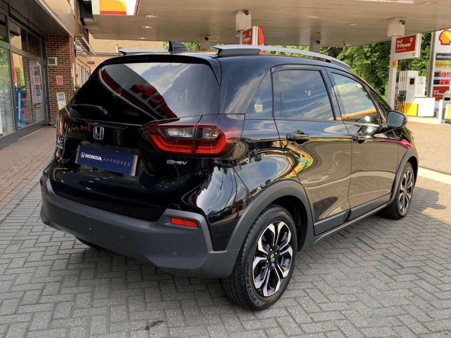 Honda JAZZ 1.5 i-MMD Hybrid Crosstar EX 5dr eCVT - Image 12