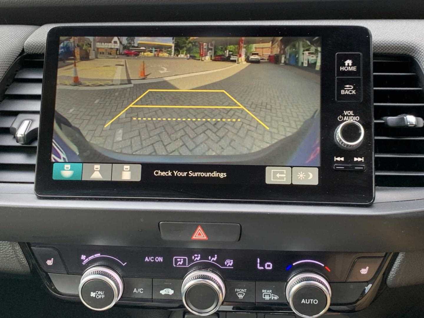 Honda JAZZ 1.5 i-MMD Hybrid Crosstar EX 5dr eCVT - Image 14