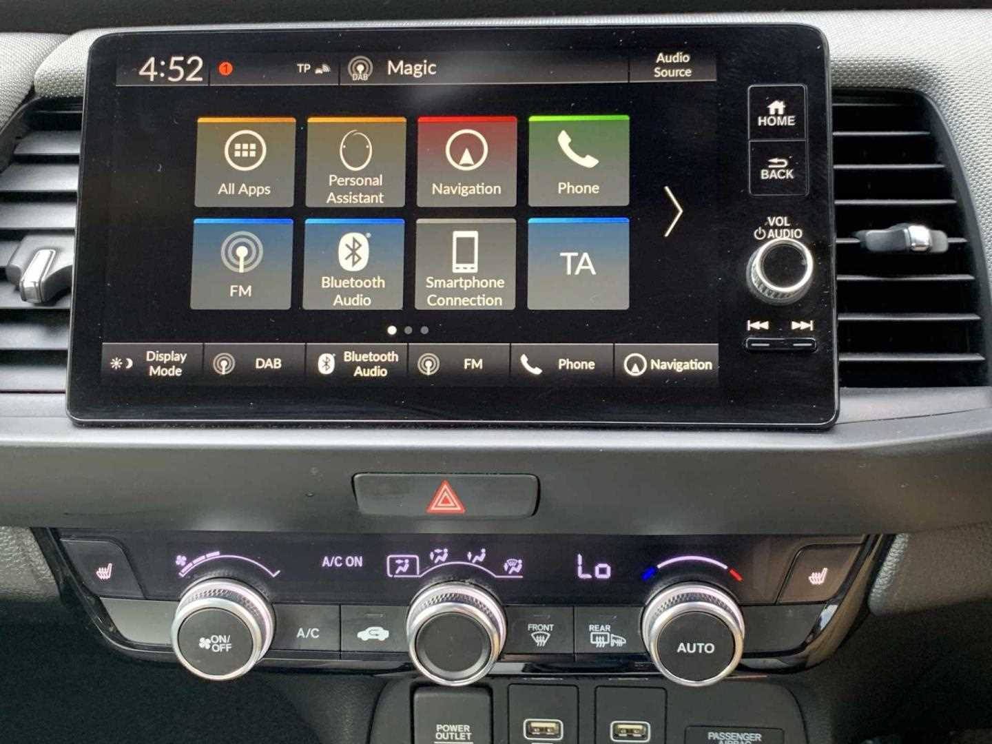 Honda JAZZ 1.5 i-MMD Hybrid Crosstar EX 5dr eCVT - Image 16