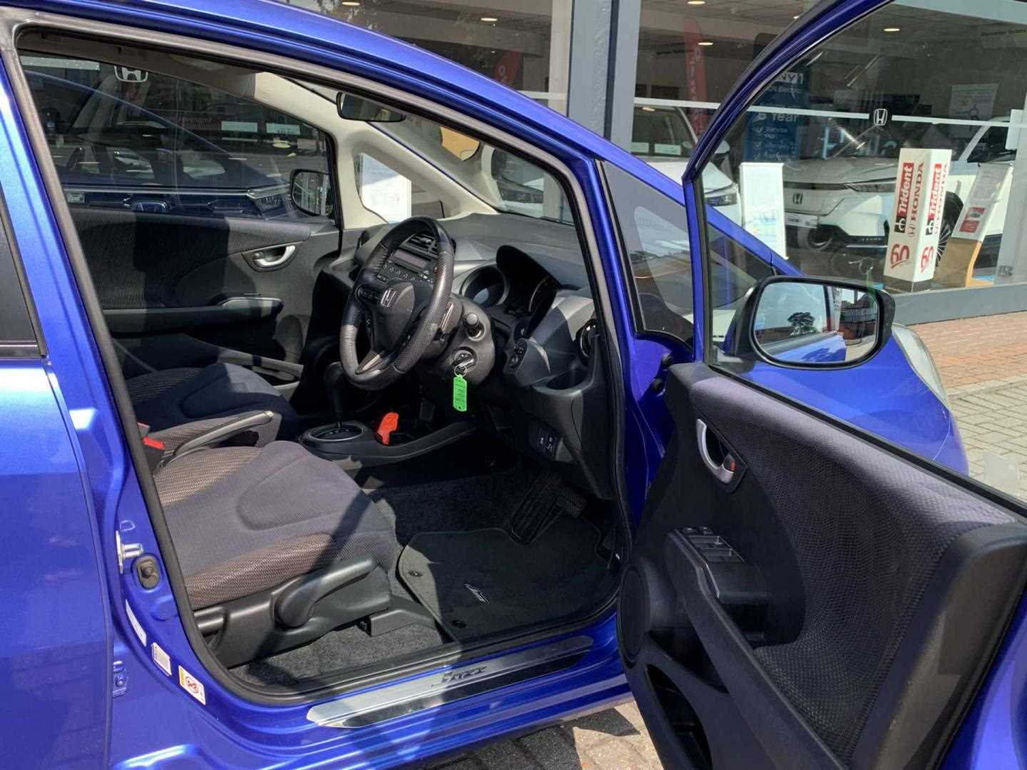 Honda JAZZ 1.4 i-VTEC EX 5dr CVT - Image 15