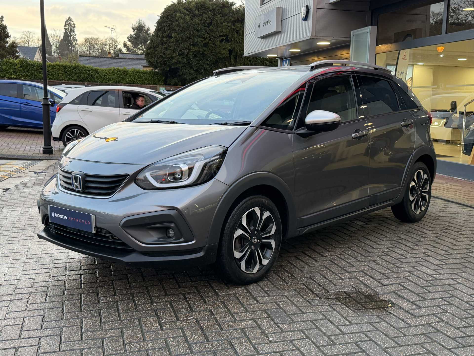 Honda Jazz 1.5 i-MMD Hybrid Crosstar EX 5dr eCVT - Image 10