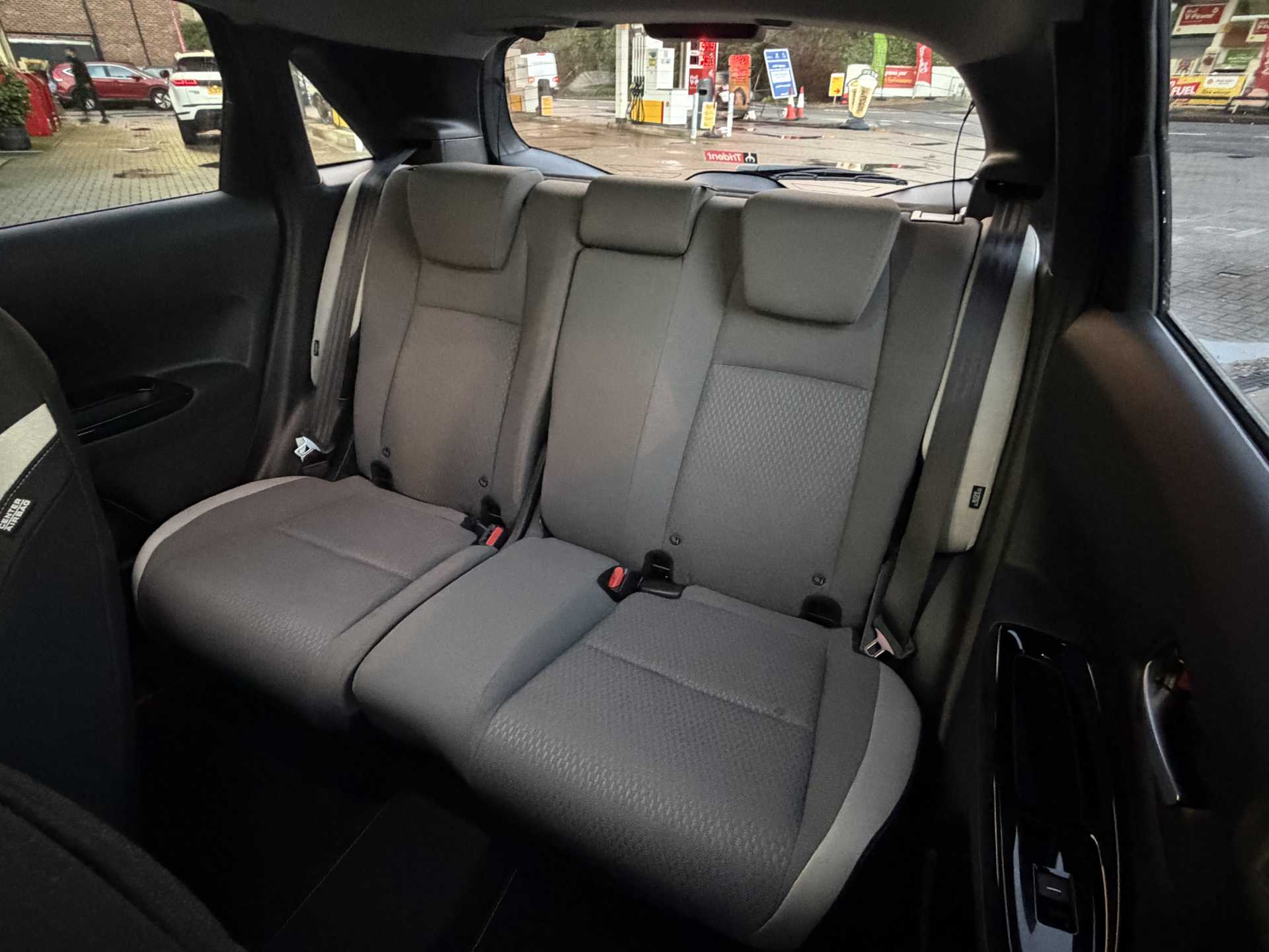 Honda Jazz 1.5 i-MMD Hybrid Crosstar EX 5dr eCVT - Image 8