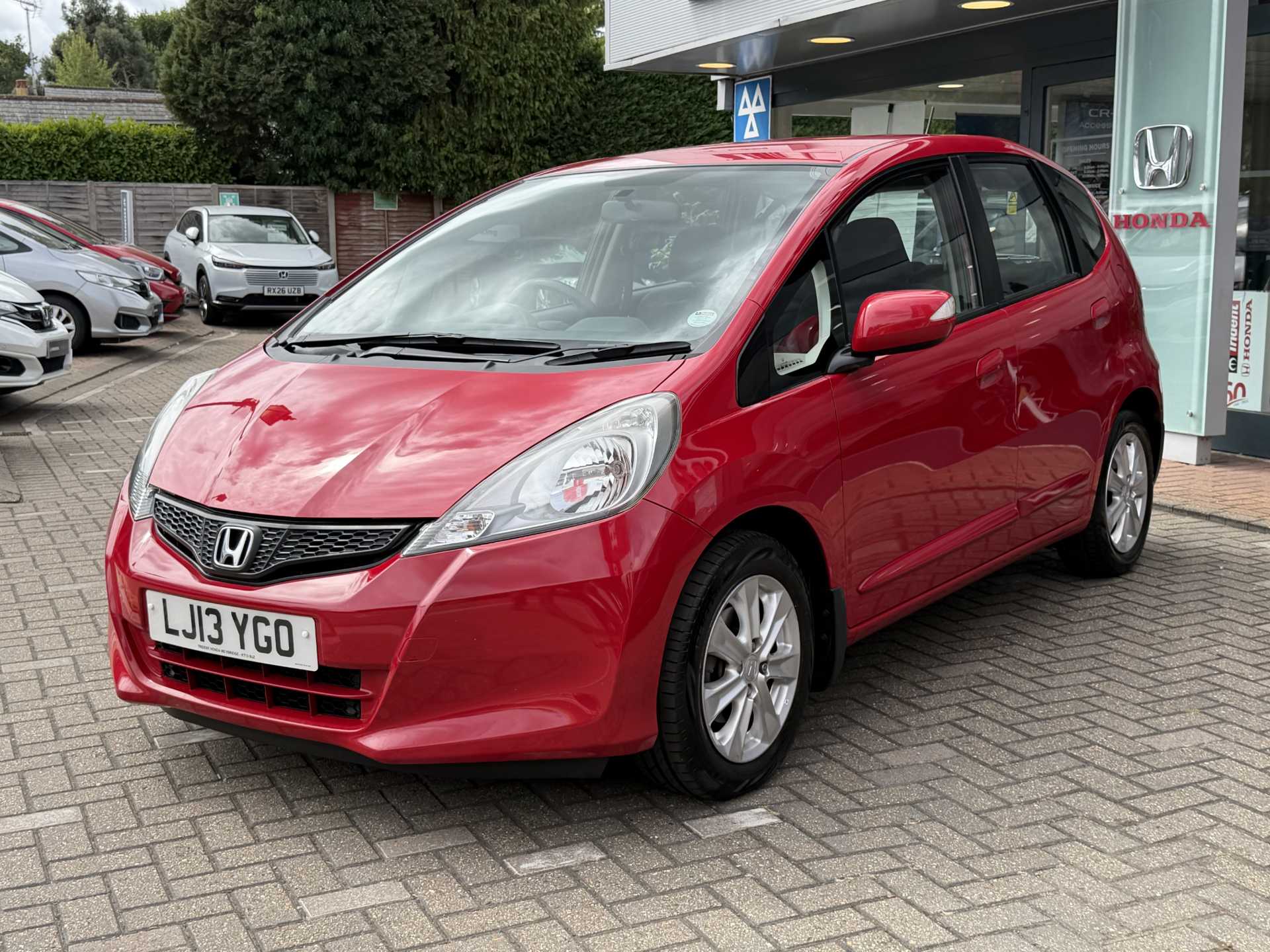 Honda Jazz 1.4 i-VTEC ES 5dr CVT — image 10