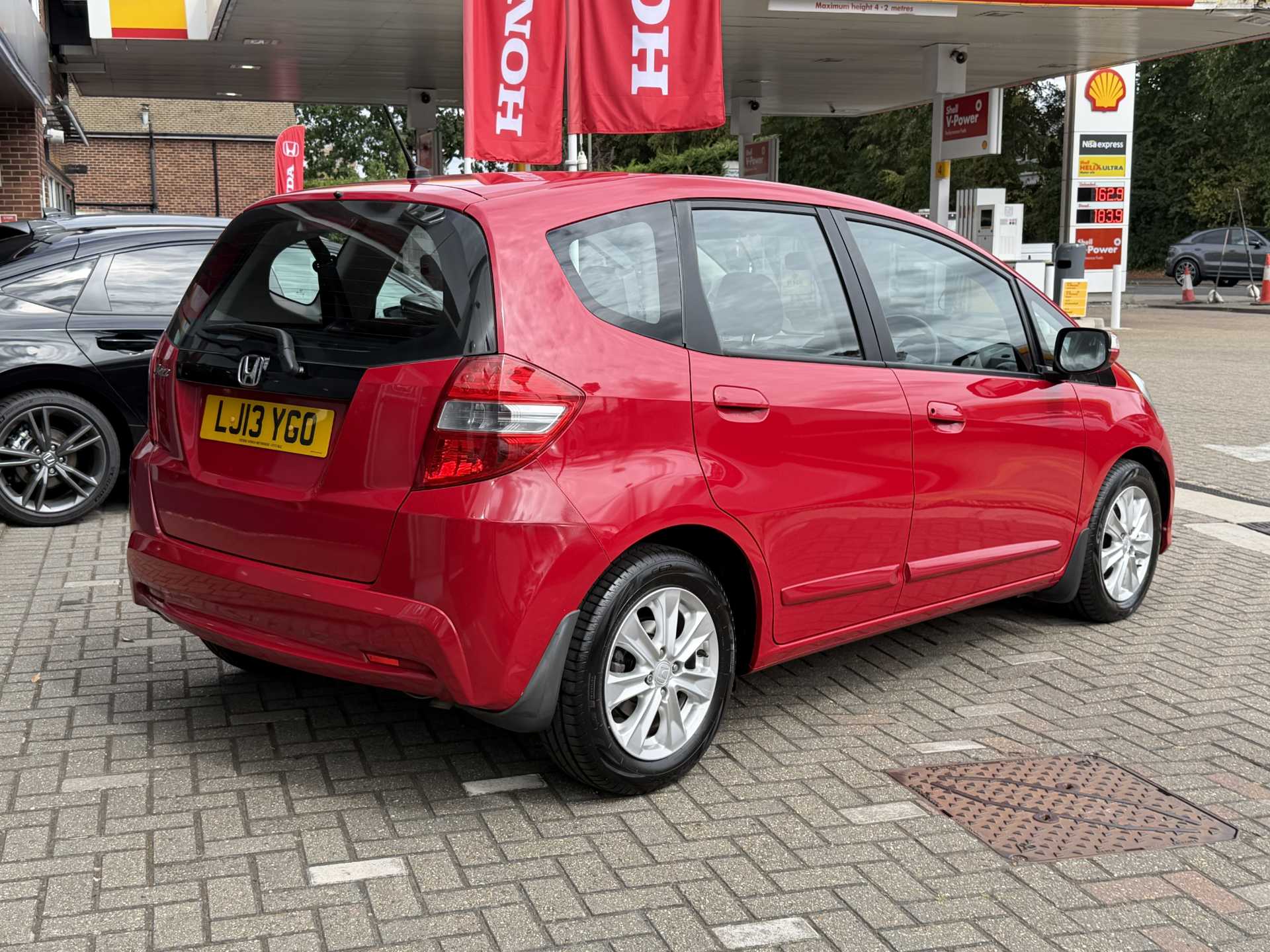 Honda Jazz 1.4 i-VTEC ES 5dr CVT — image 12