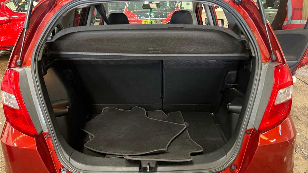 Honda JAZZ 1.4 i-VTEC ES Plus 5dr CVT - Image 11