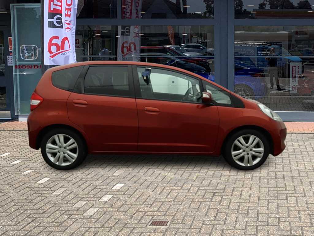 Honda JAZZ 1.4 i-VTEC ES Plus 5dr CVT - Image 5