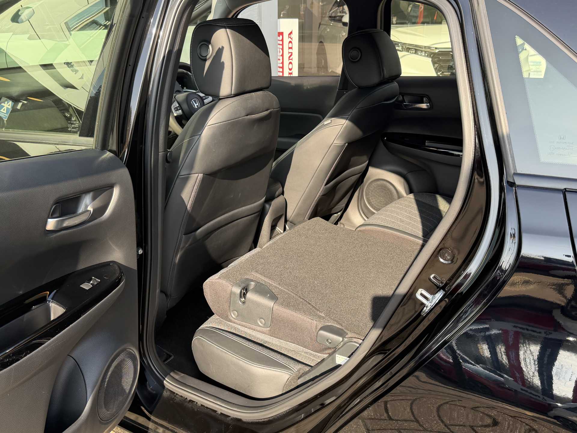 Honda Jazz 1.5 i-MMD Hybrid SR 5dr eCVT - Image 19