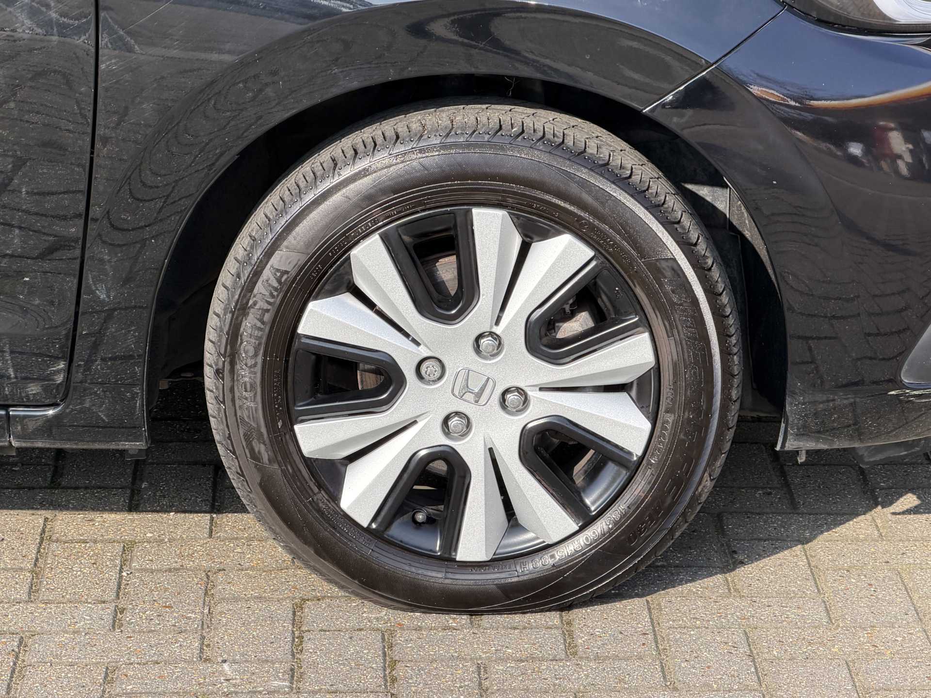 Honda Jazz 1.5 i-MMD Hybrid SR 5dr eCVT - Image 9