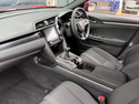 Honda Civic 1.5 VTEC Turbo Sport 5dr - Image 2