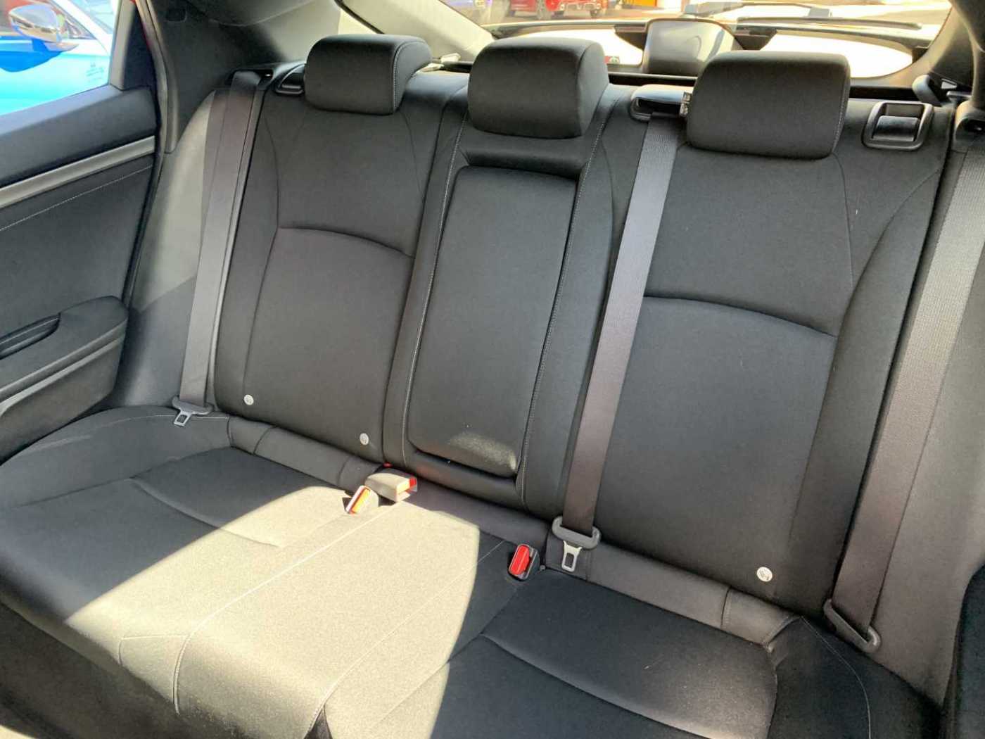 Honda Civic 1.5 VTEC Turbo Sport 5dr - Image 8