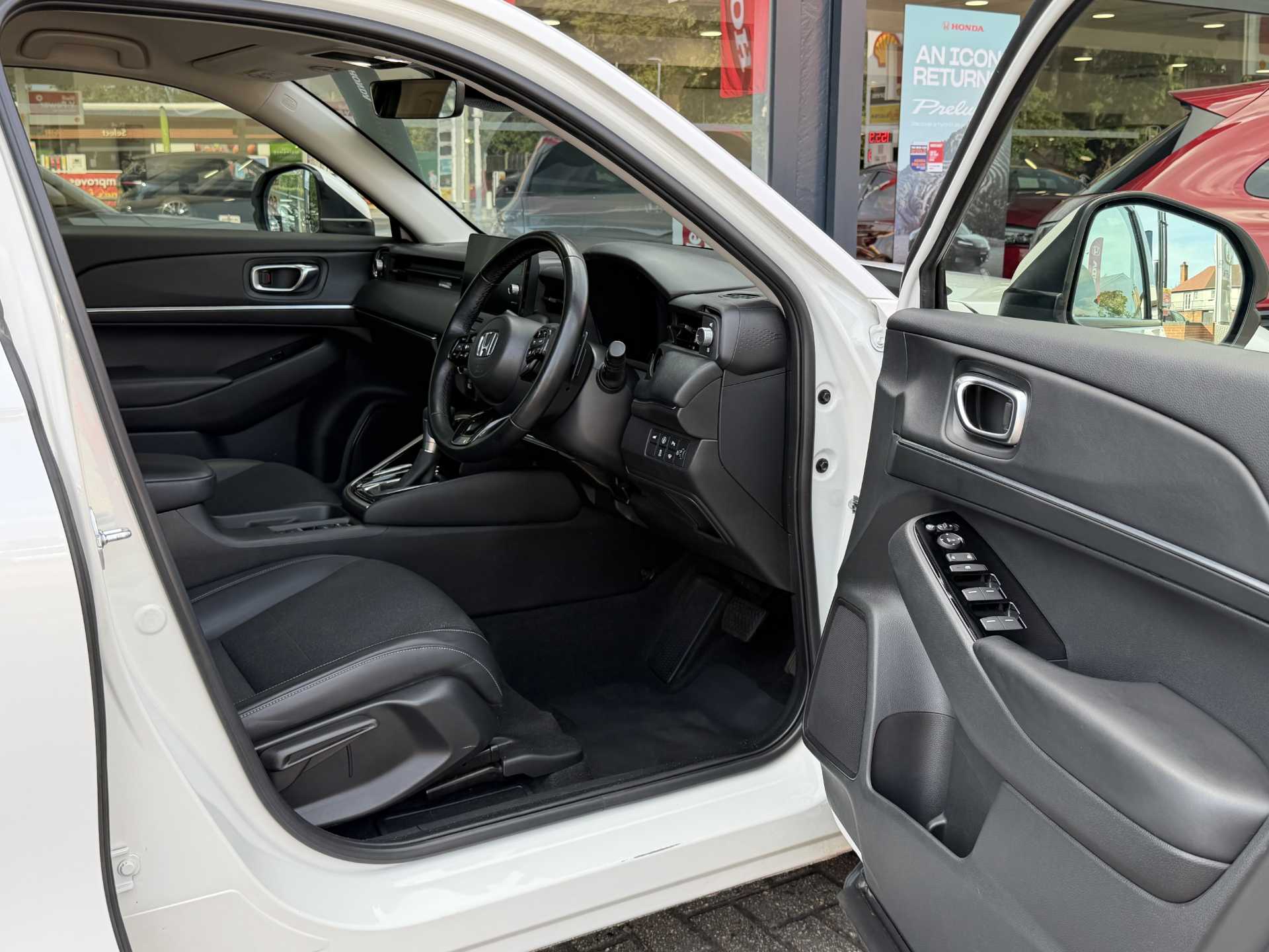 Honda HR-V 1.5 eHEV Advance 5dr CVT - Image 15