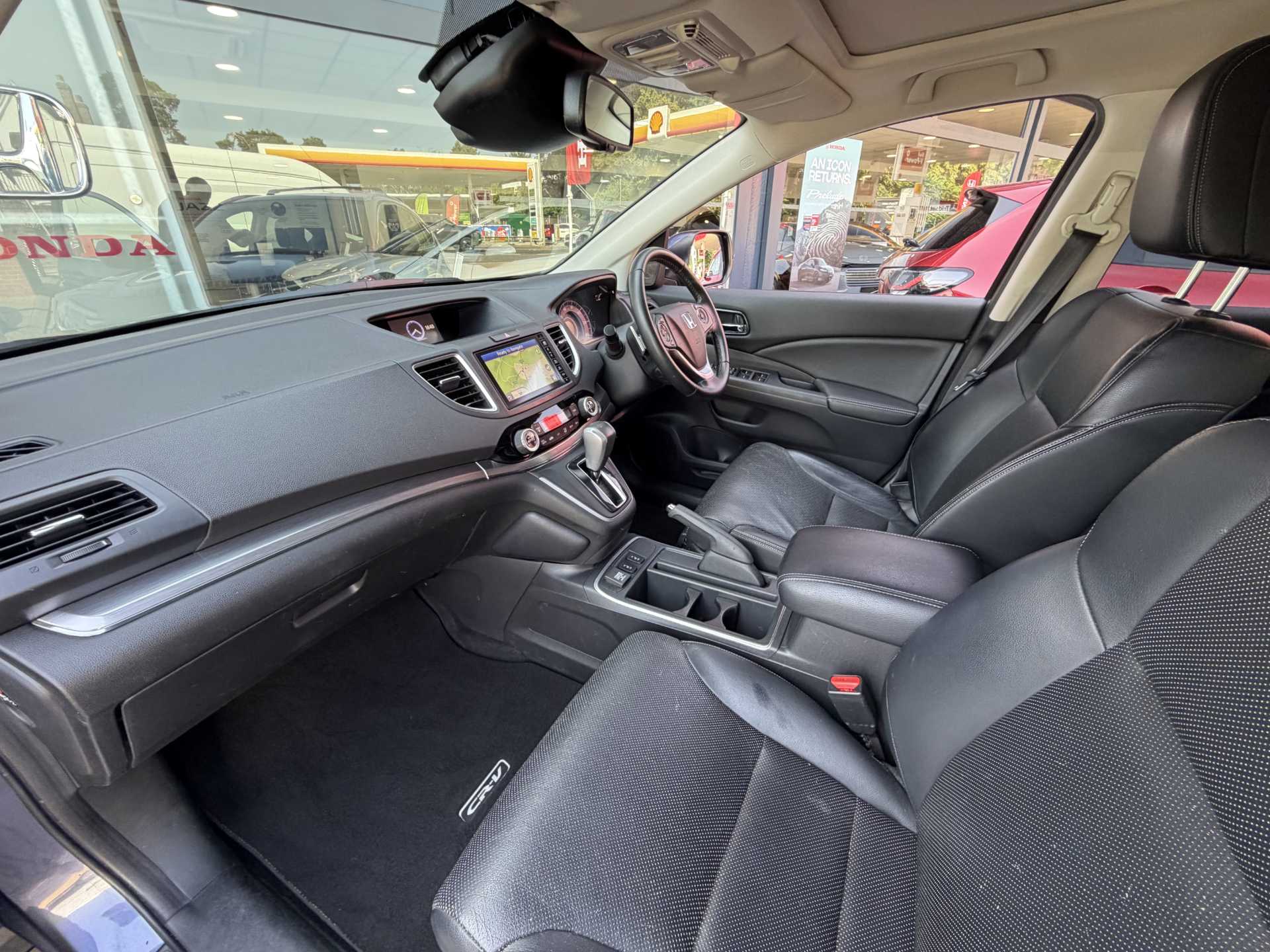 Honda CR-V 2.0 i-VTEC EX 5dr Auto - Image 2