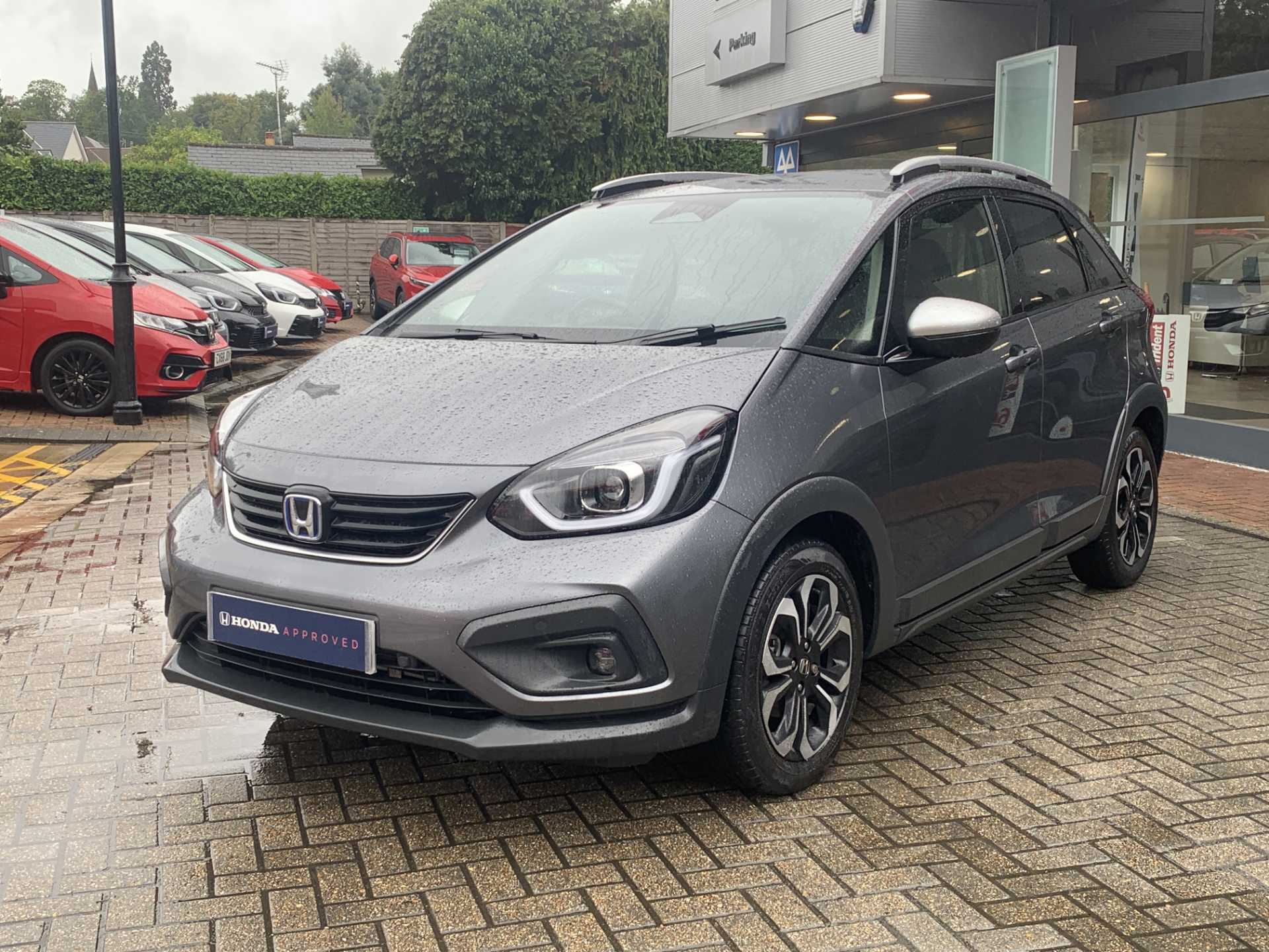 Honda Jazz 1.5 i-MMD Hybrid Crosstar EX 5dr eCVT - Image 10
