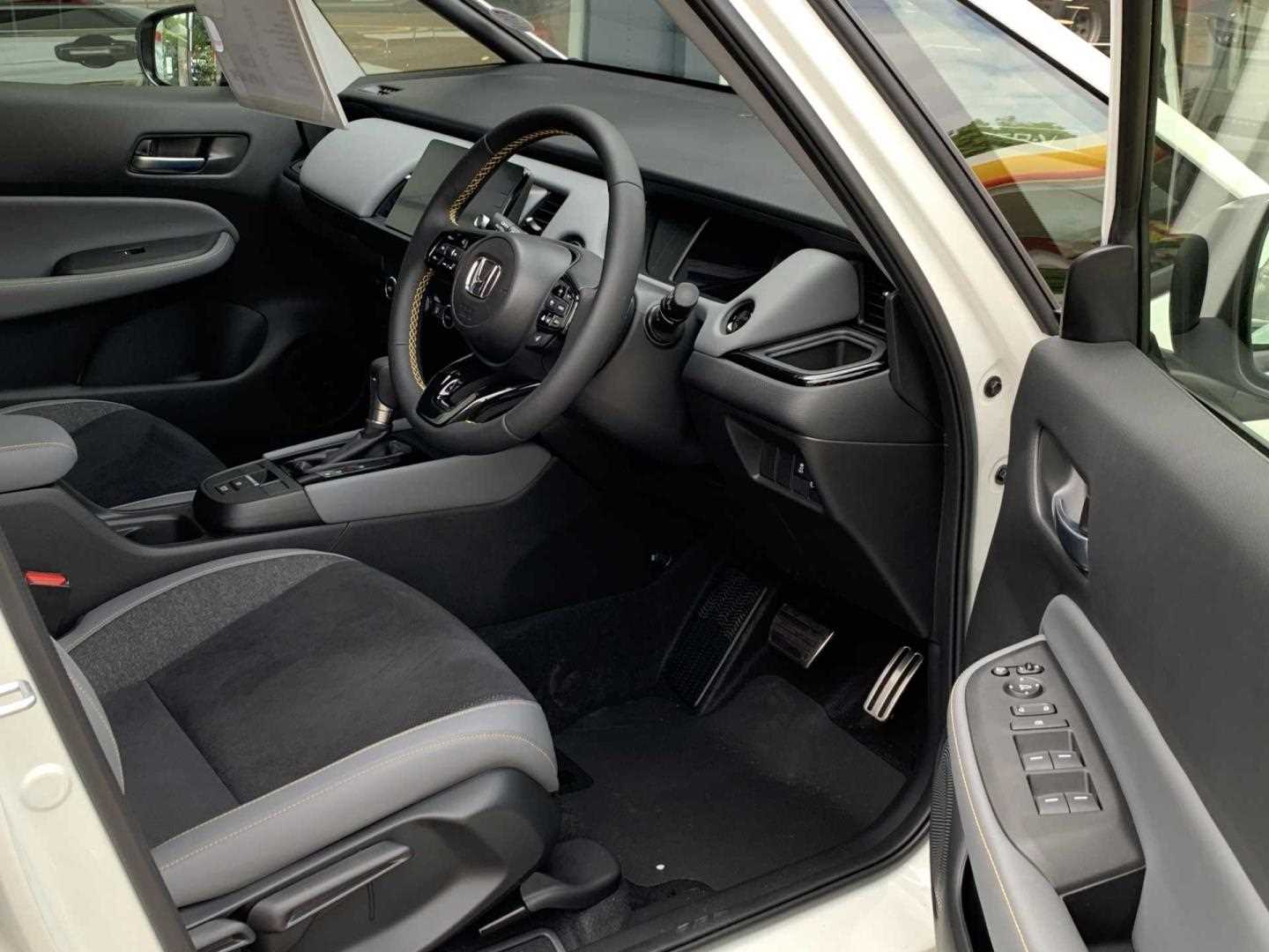 Honda JAZZ 1.5 i-MMD Hybrid Advance Sport 5dr eCVT - Image 15