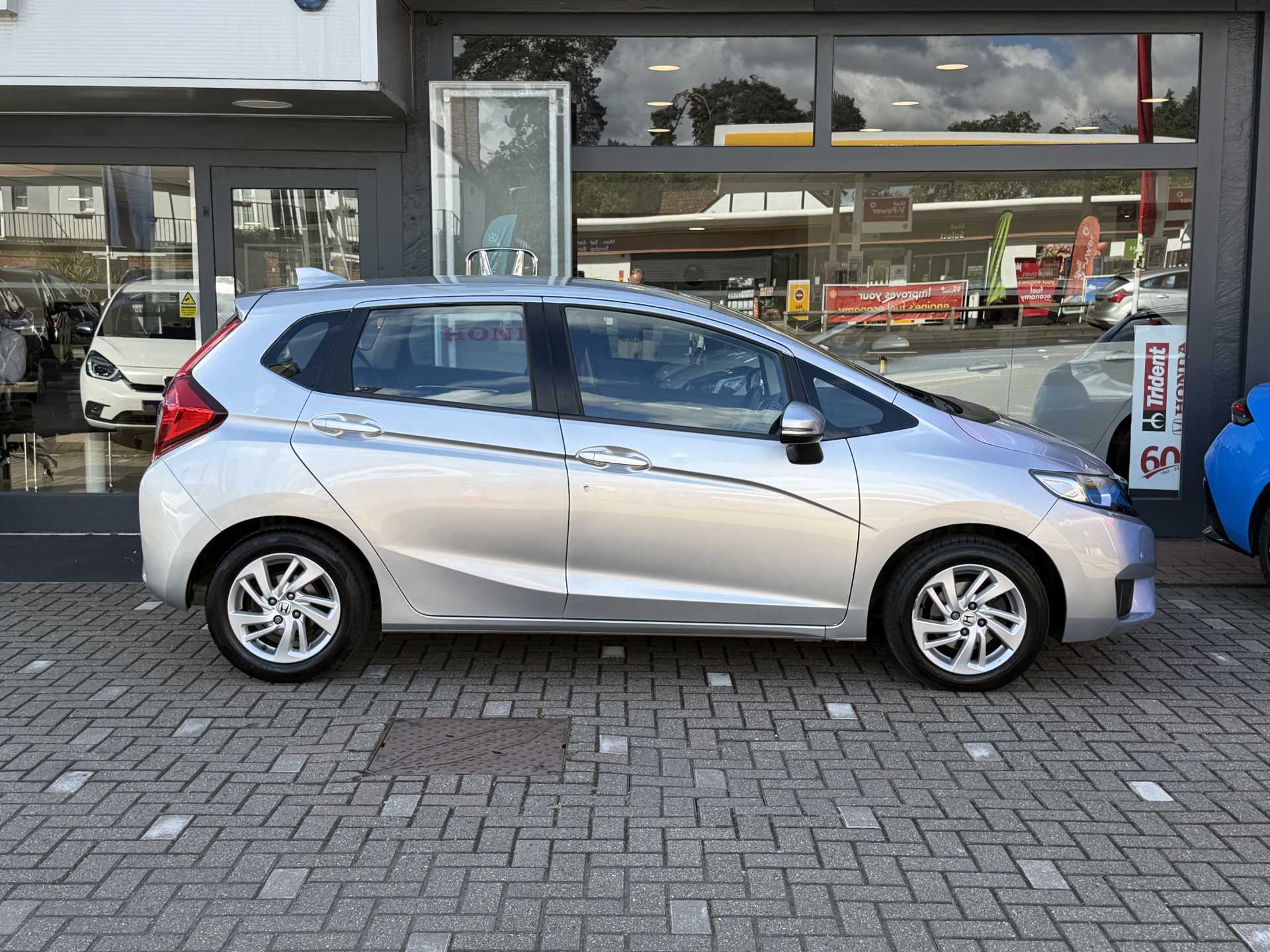 Honda Jazz 1.3 SE 5dr - Image 5