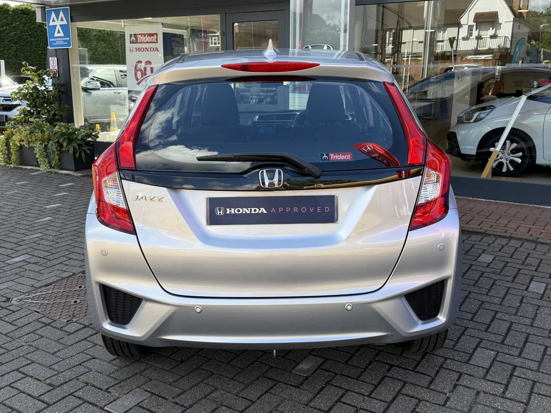Honda Jazz 1.3 SE 5dr - Image 7