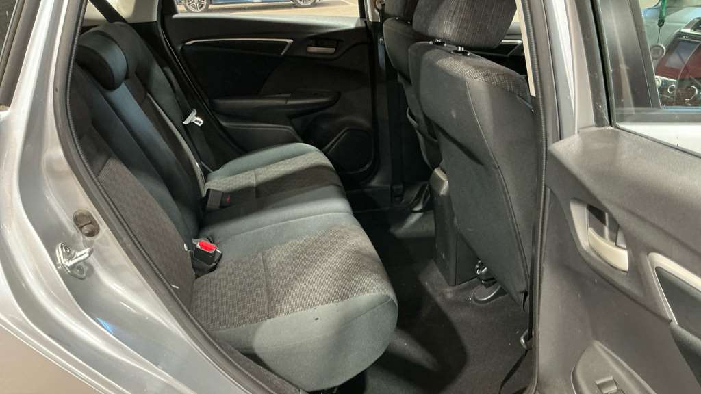 Honda Jazz 1.3 SE 5dr - Image 8