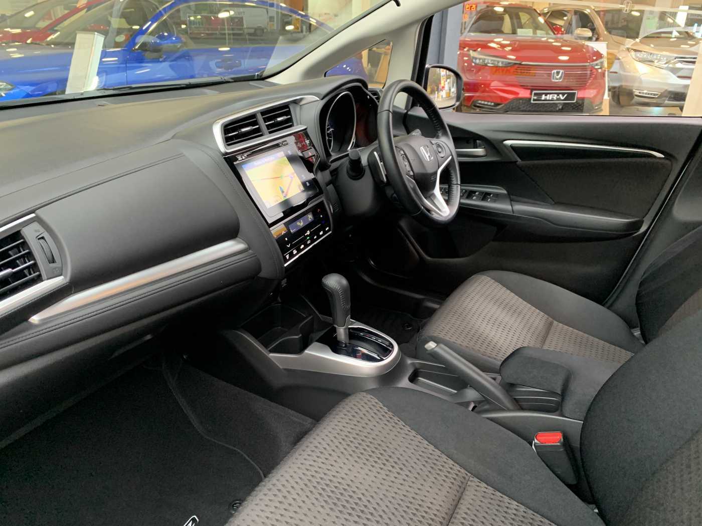 Honda Jazz 1.3 i-VTEC EX Navi 5dr CVT - Image 2