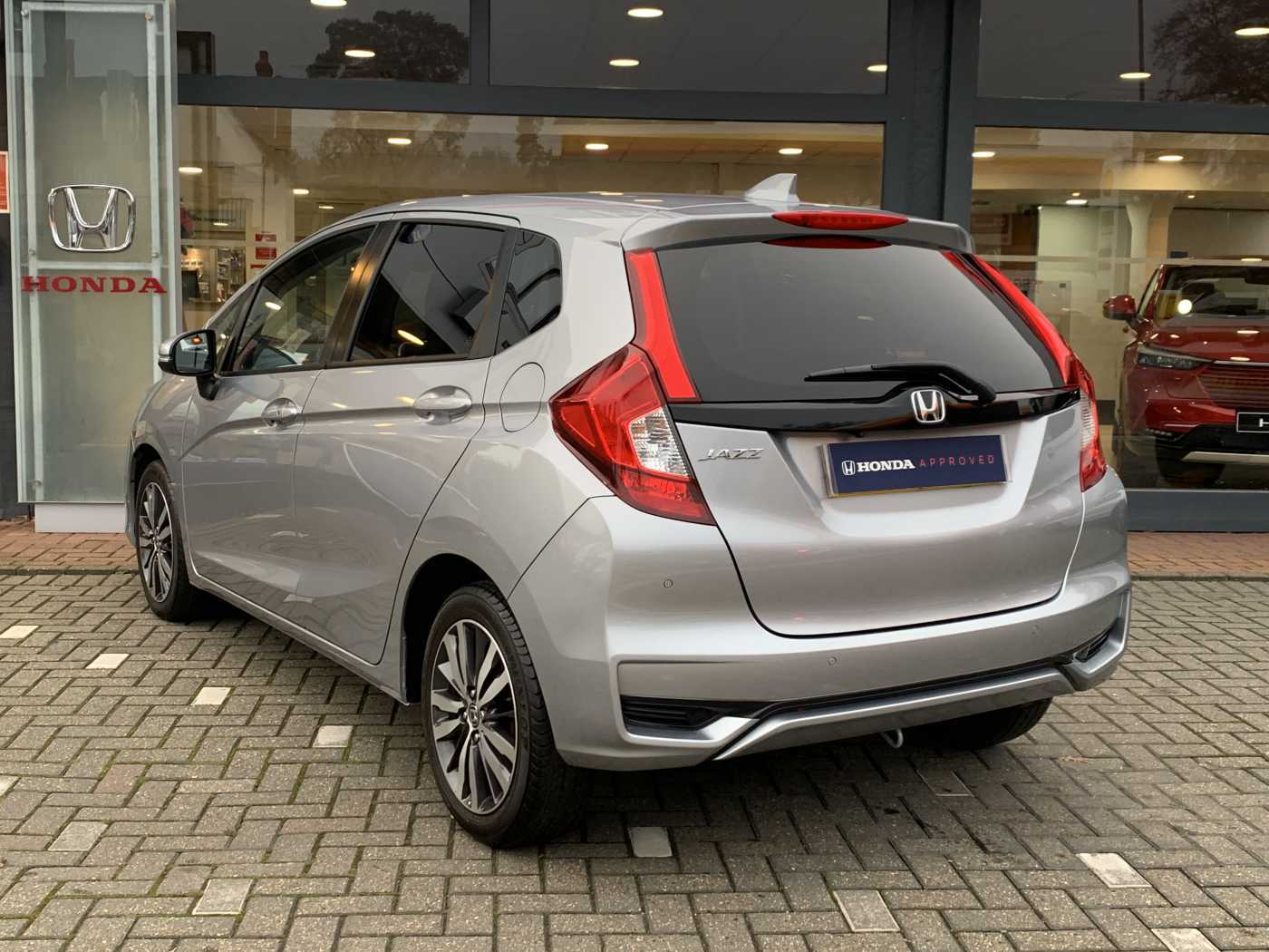 Honda Jazz 1.3 i-VTEC EX Navi 5dr CVT - Image 3