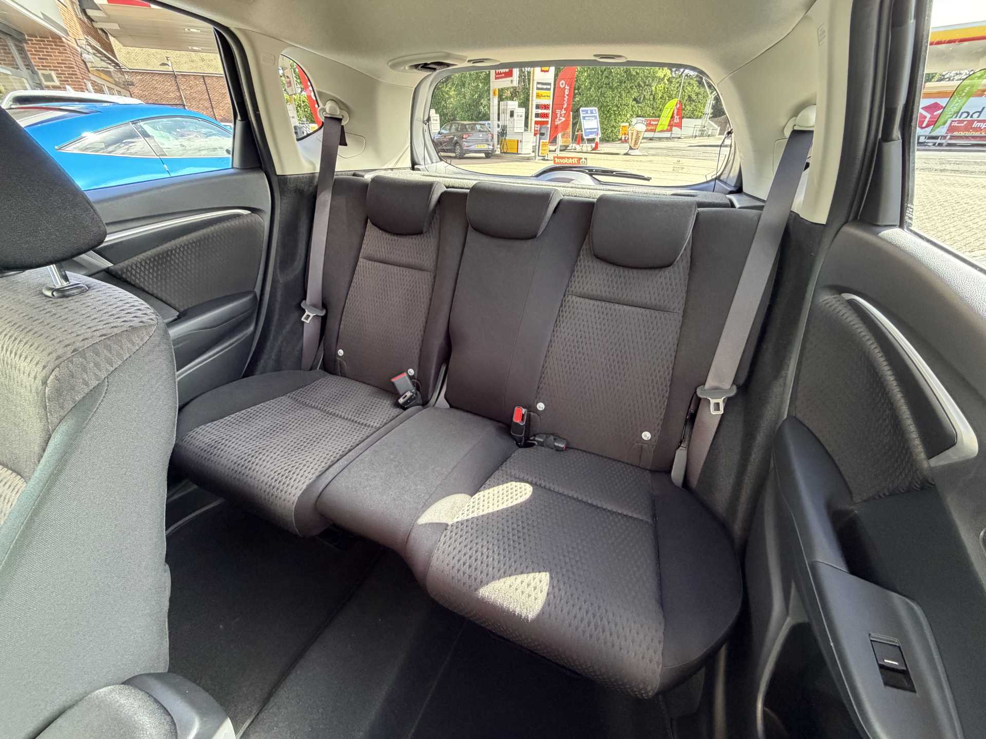 Honda Jazz 1.3 i-VTEC EX Navi 5dr CVT - Image 8