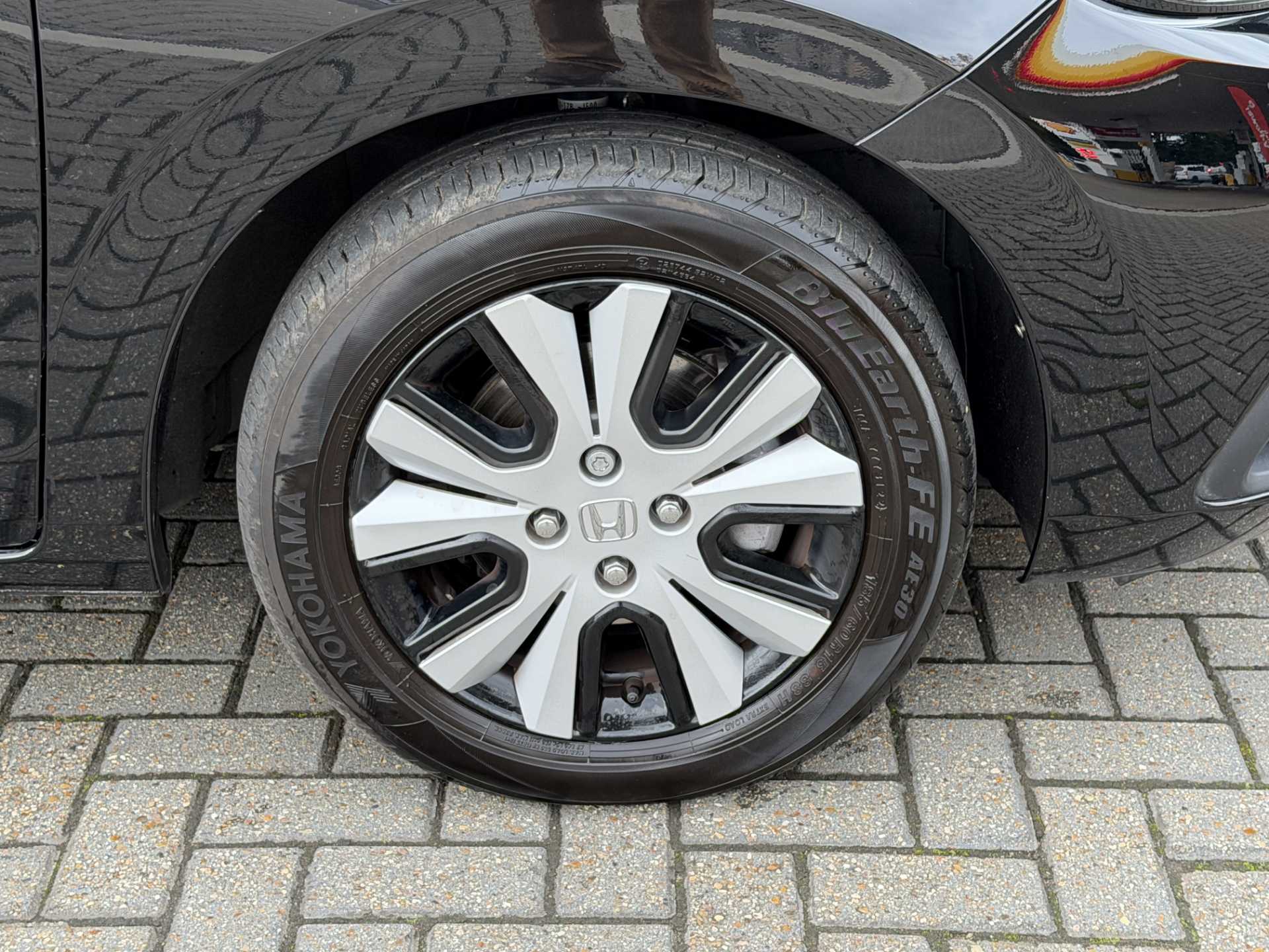 Honda Jazz 1.5 i-MMD Hybrid SR 5dr eCVT - Image 9