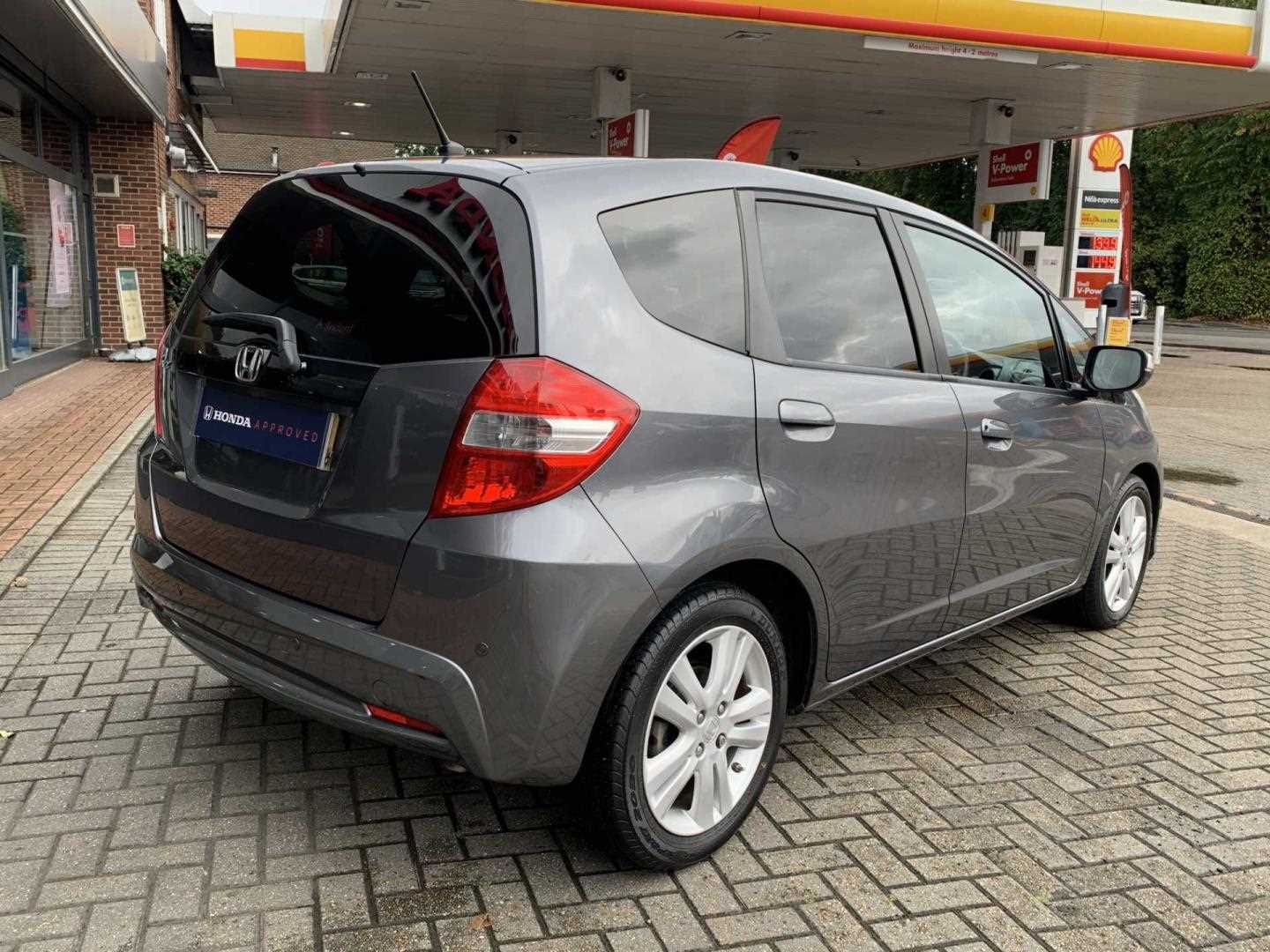 Honda Jazz 1.4 i-VTEC EX 5dr CVT - Image 12