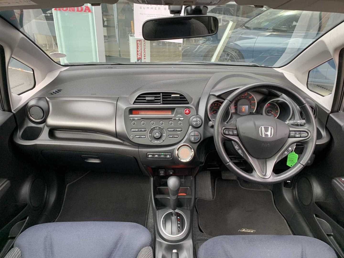 Honda Jazz 1.4 i-VTEC EX 5dr CVT - Image 4