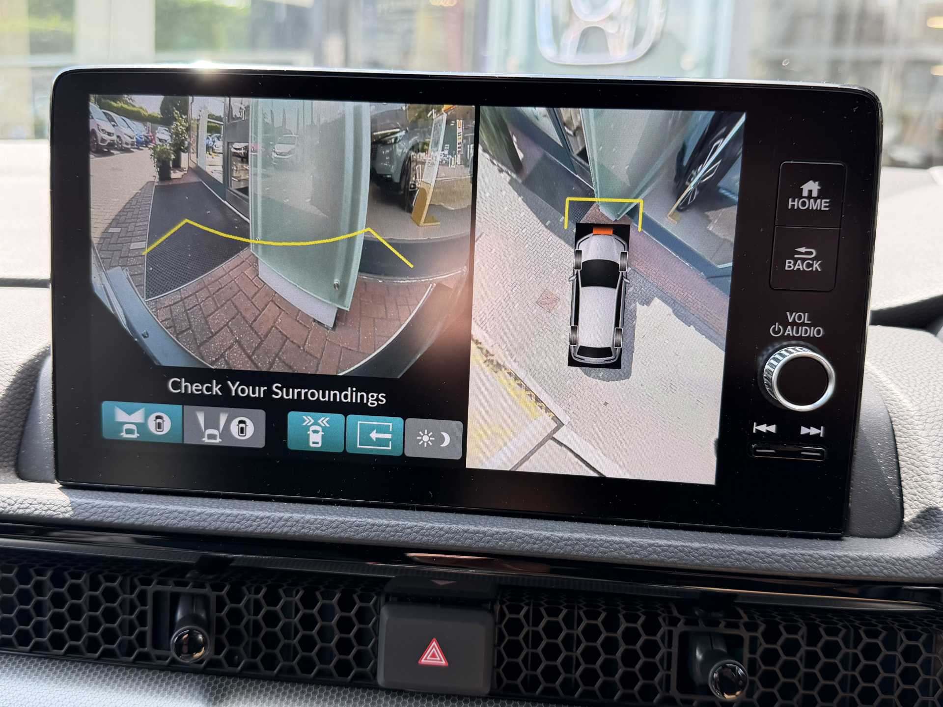 Honda CR-V 2.0 ePHEV Advance Tech 5dr eCVT - Image 14