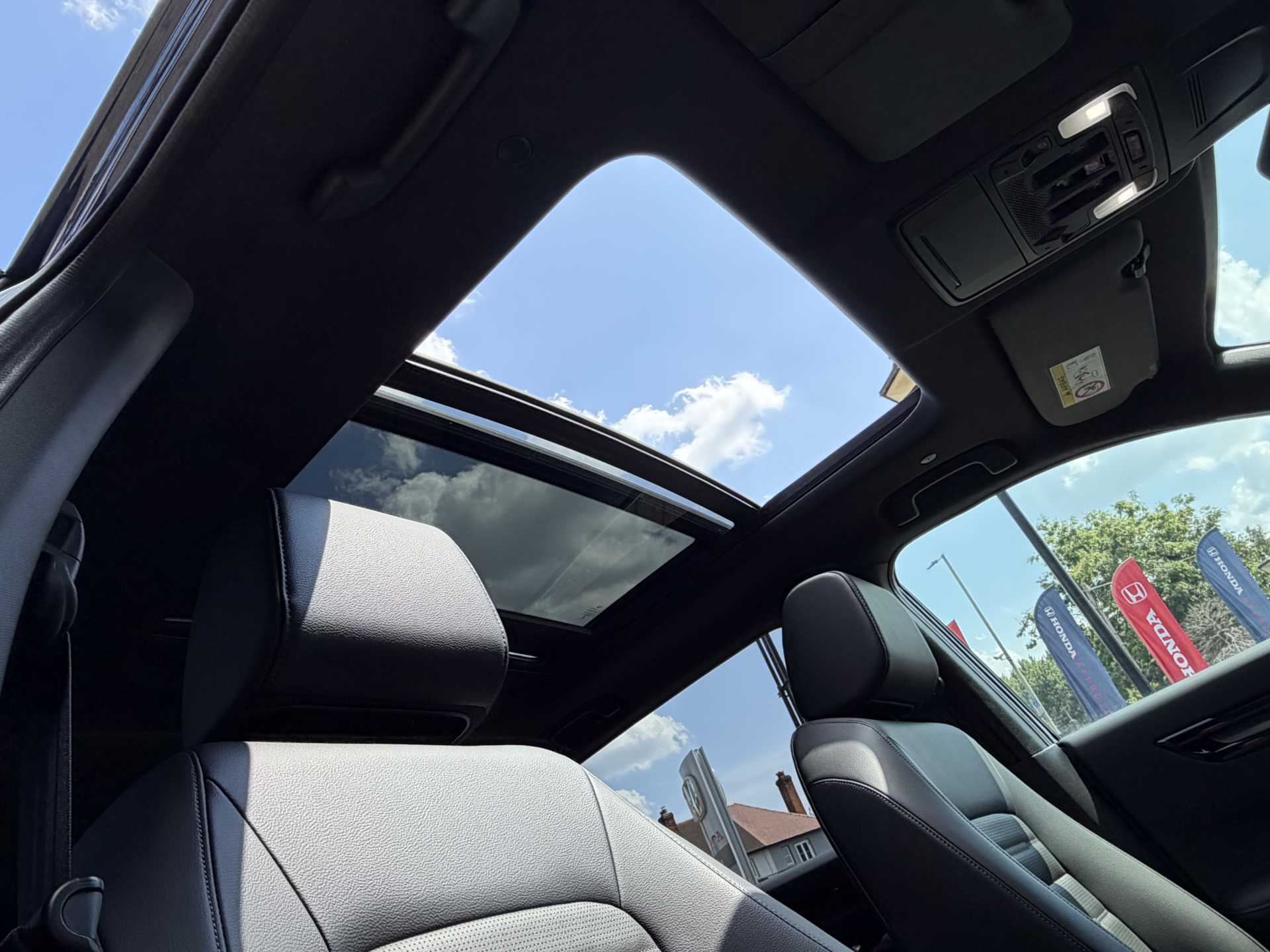Honda CR-V 2.0 ePHEV Advance Tech 5dr eCVT - Image 18