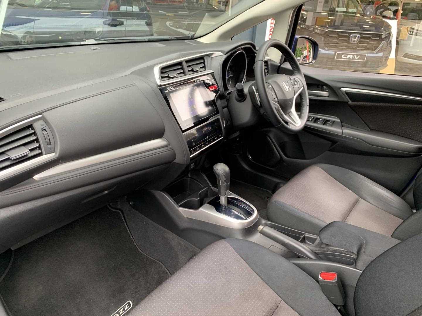 Honda JAZZ 1.3 EX 5dr CVT - Image 2