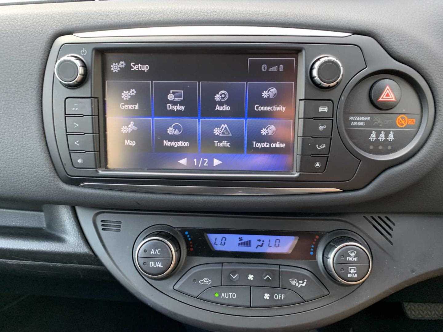 Toyota YARIS 1.5 Hybrid Excel 5dr CVT [Nav] - Image 18