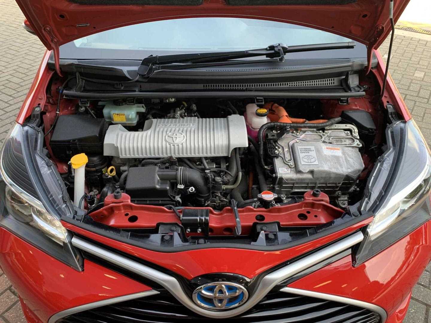 Toyota YARIS 1.5 Hybrid Excel 5dr CVT [Nav] - Image 20