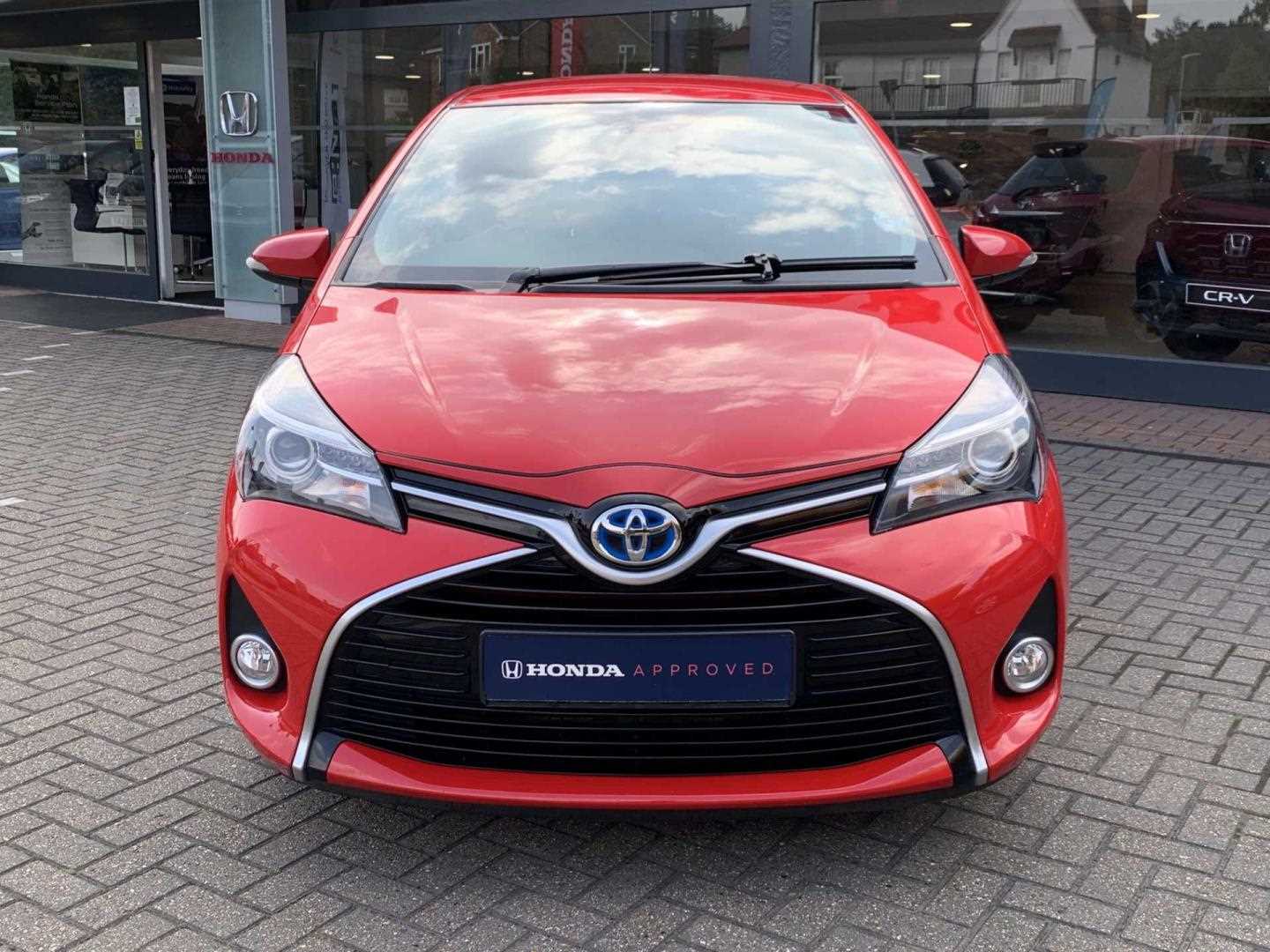 Toyota YARIS 1.5 Hybrid Excel 5dr CVT [Nav] - Image 6