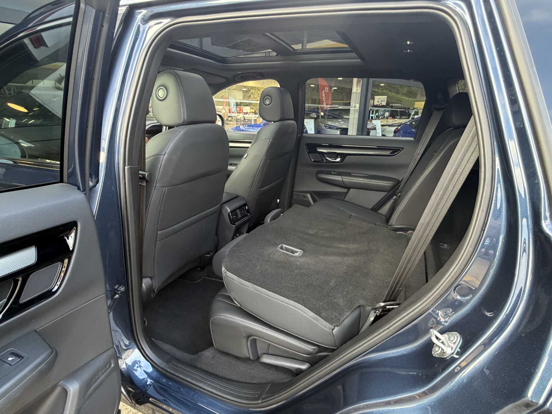 Honda CR-V 2.0 ePHEV Advance Tech 5dr eCVT - Image 19