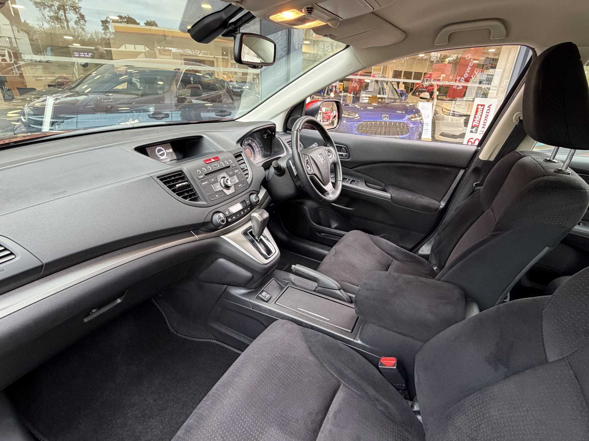 Honda CR-V 2.0 i-VTEC SE 5dr Auto - Image 2