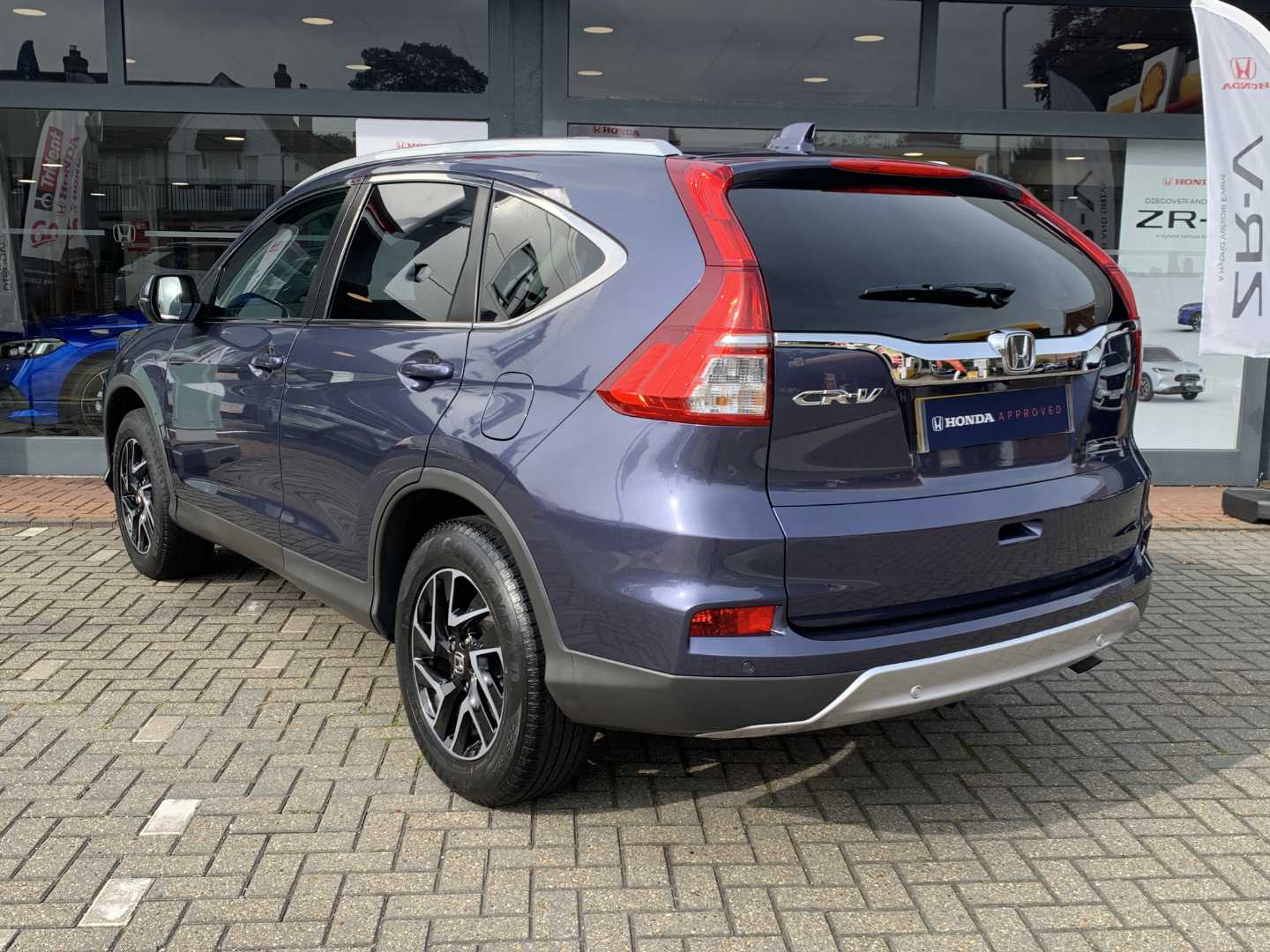 Honda CR-V 2.0 i-VTEC SE Plus 5dr Auto [Nav] - Image 4