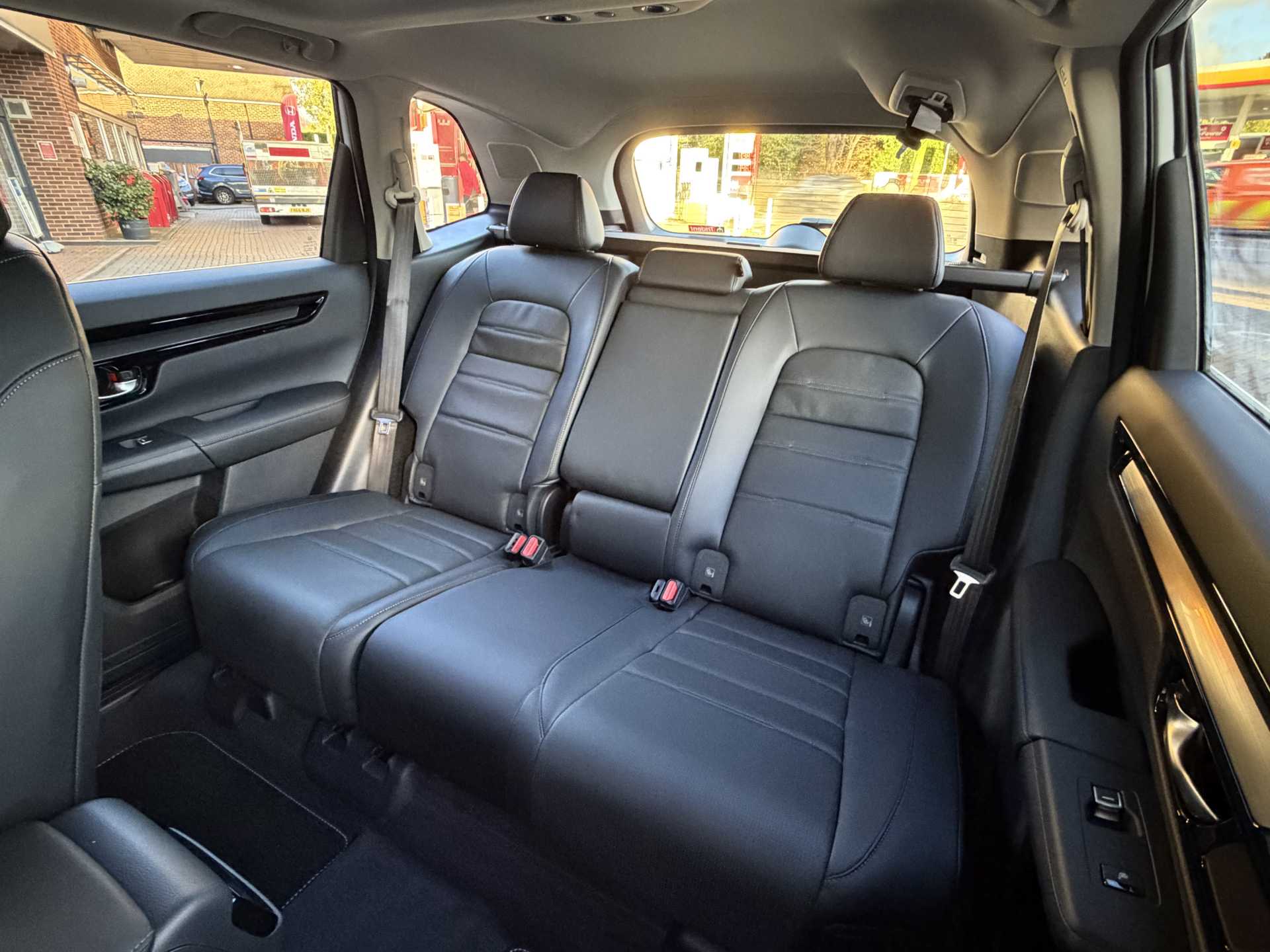 Honda CR-V 2.0 eHEV Advance 5dr eCVT - Image 8