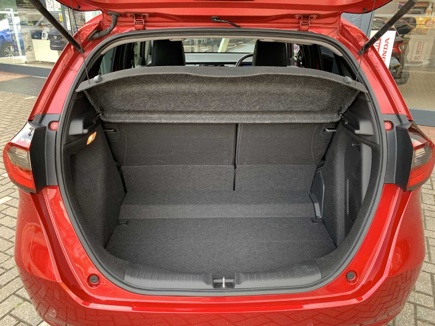 Honda JAZZ 1.5 i-MMD Hybrid EX 5dr eCVT - Image 13