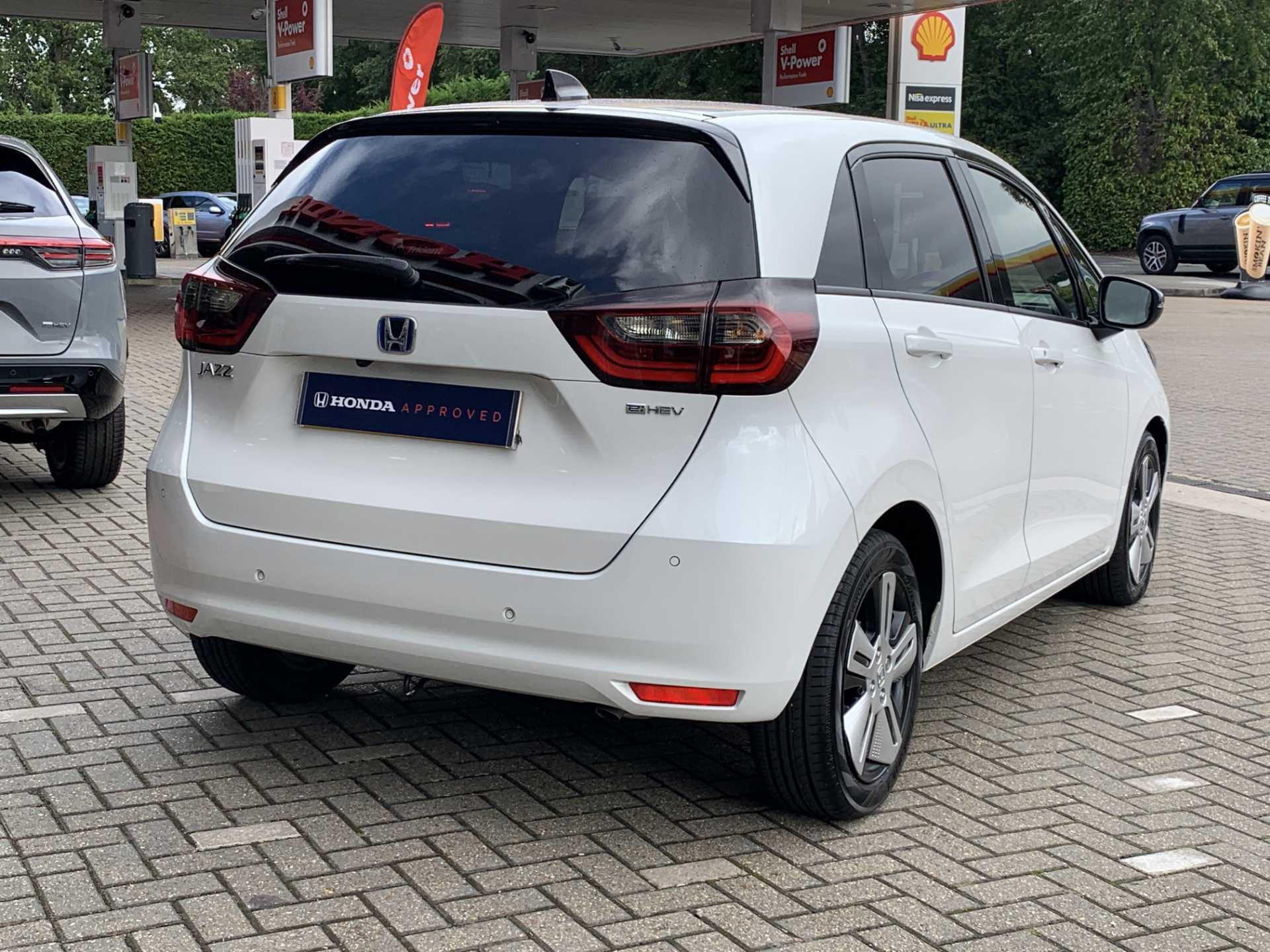 Honda Jazz 1.5 i-MMD Hybrid EX 5dr eCVT - Image 12