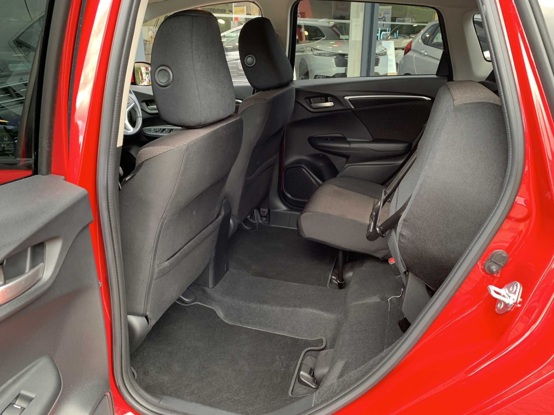Honda Jazz 1.3 EX 5dr CVT - Image 18