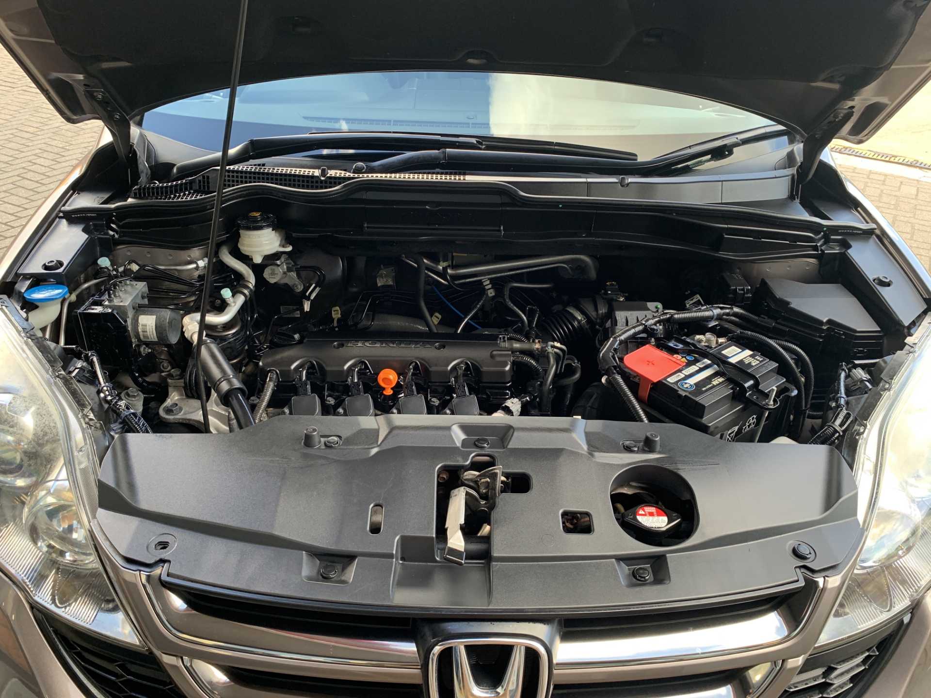 Honda CR-V 2.0 i-VTEC EX 5dr Auto - Image 20