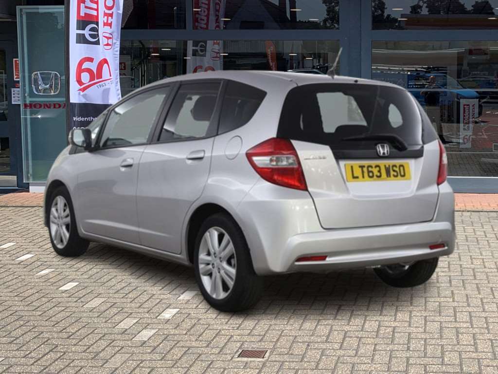 Honda Jazz 1.4 i-VTEC ES Plus 5dr CVT - Image 3