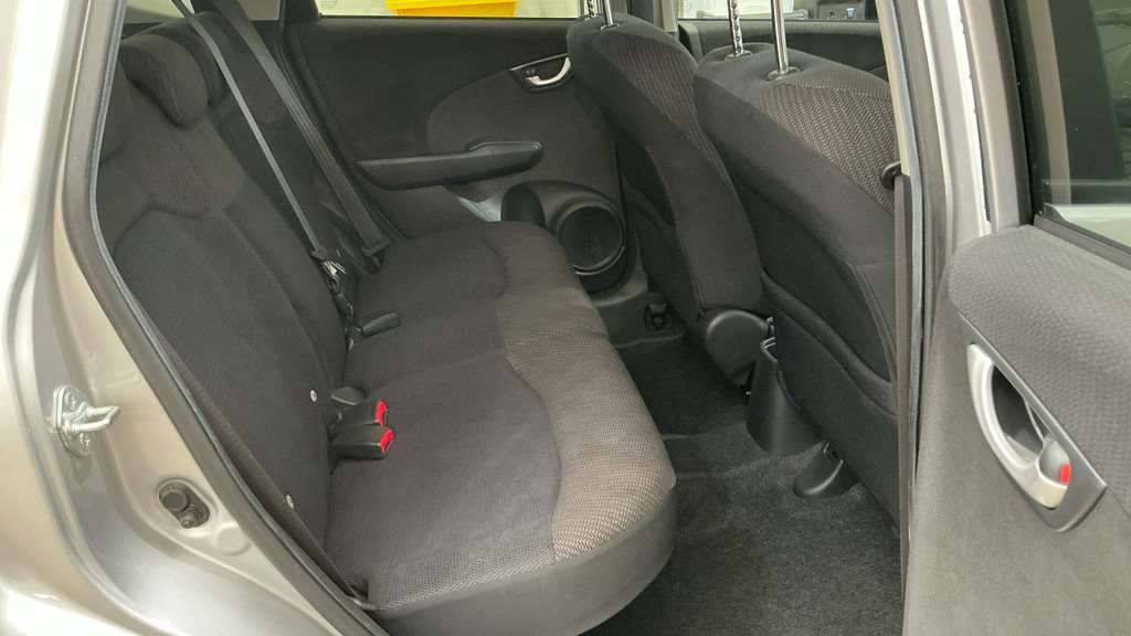 Honda Jazz 1.4 i-VTEC ES Plus 5dr CVT - Image 8